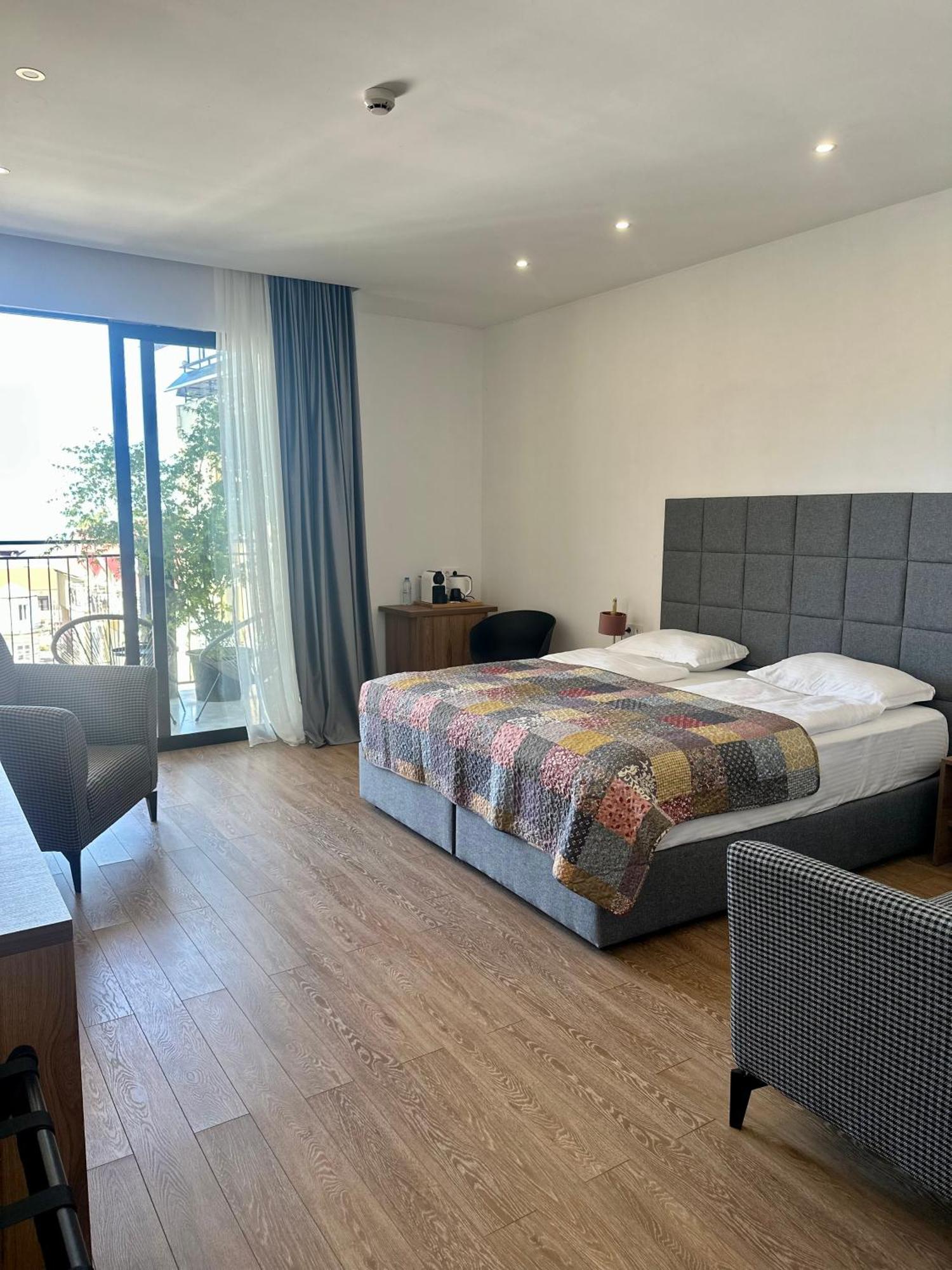 Hotel Homey Kobuleti Εξωτερικό φωτογραφία